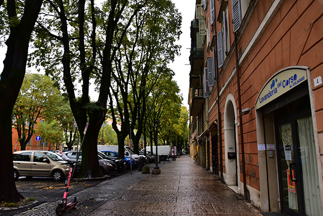 モデナの歩道の写真